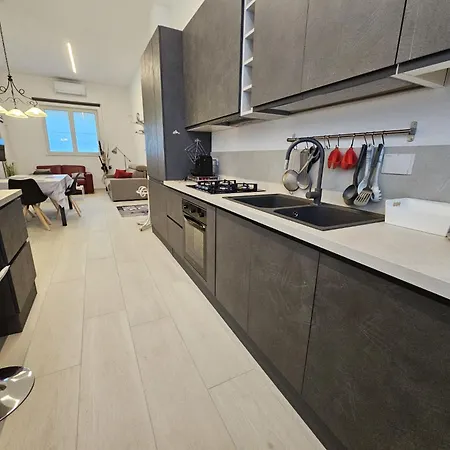 I Delfini Маринелла-ди-Сарцана