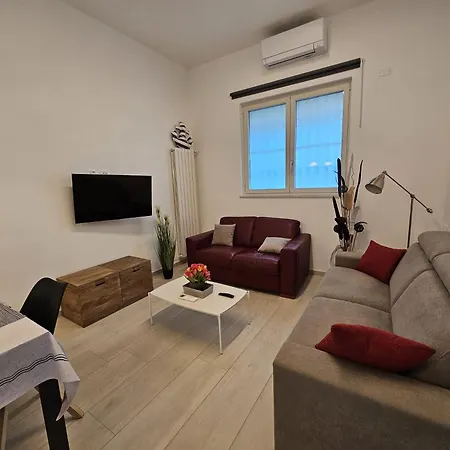 I Delfini Апартаменты